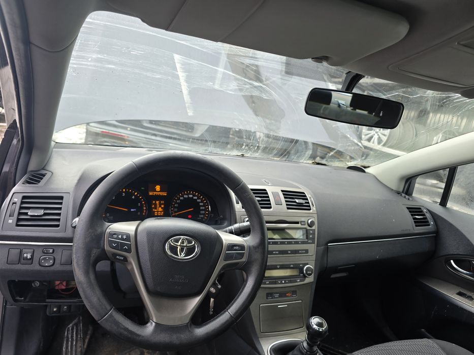 Dezmembrez Toyota Avensis T27 2.0 d an 2012 93KW cod 1AD-FTV