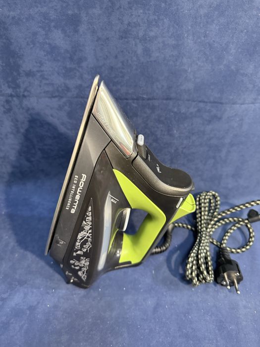 Парна ютия Rowenta DW6330