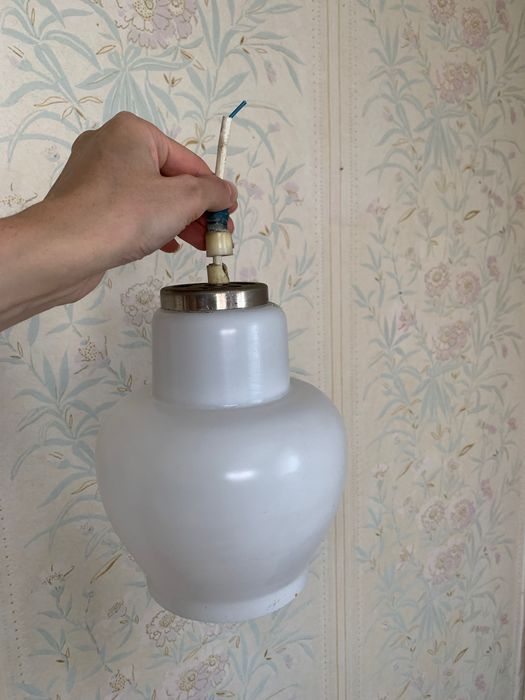 Люстра с двумя сменными плафонами