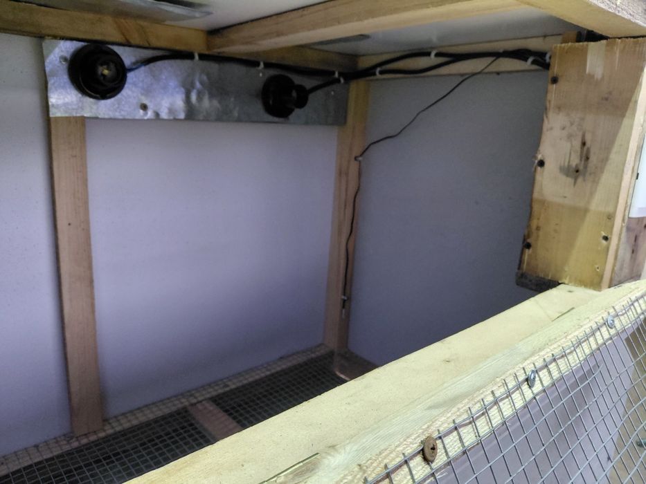 Продается брудер