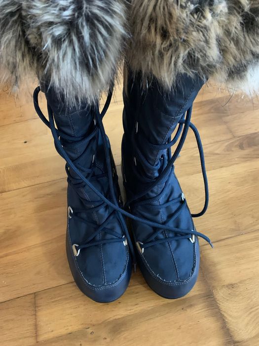 Moon boot mărimea 39