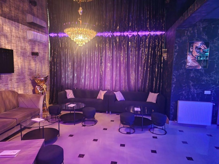 Vilă premium de închiriat – ideală pentru studio videochat sau petreceri private.