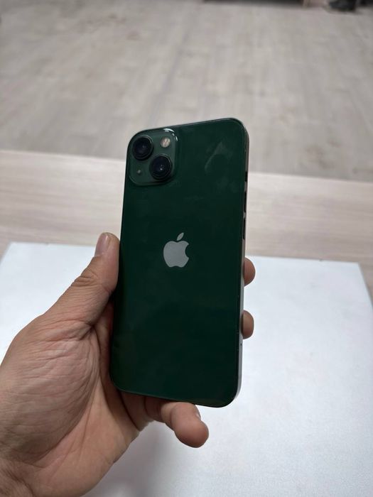 Продается Iphone 13 зеленый