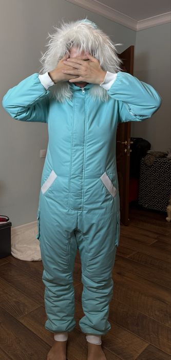 Продам зимний комбинезон Misha ComBEARzon