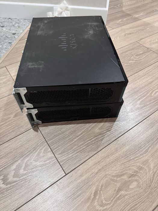 Продам Cisco 2900