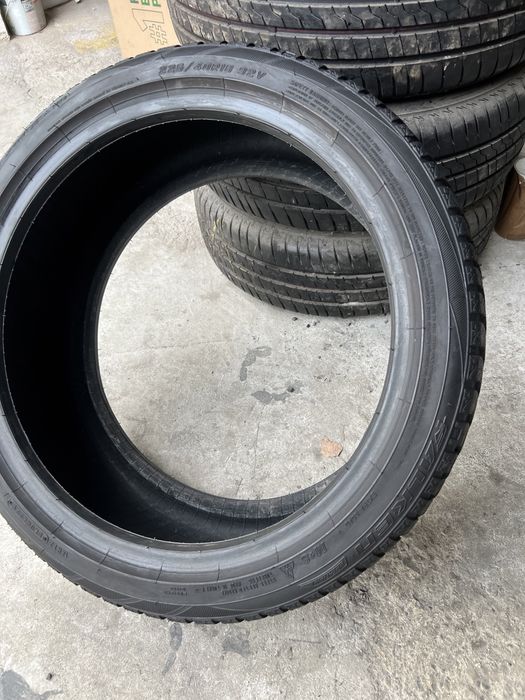 2 anvelope m+s 225/40/18 Falken 6.5 mm!