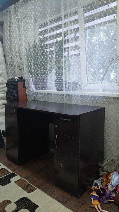 Продам  письменный стол