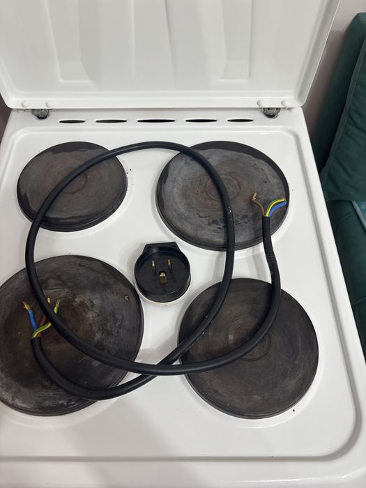 Продам элетроплиту