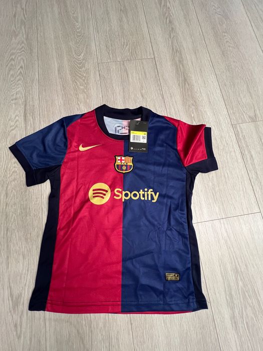 Нов спортен екип на Barcelona – размер EU 22 (5-7 г.дете ) Ламин Ямал