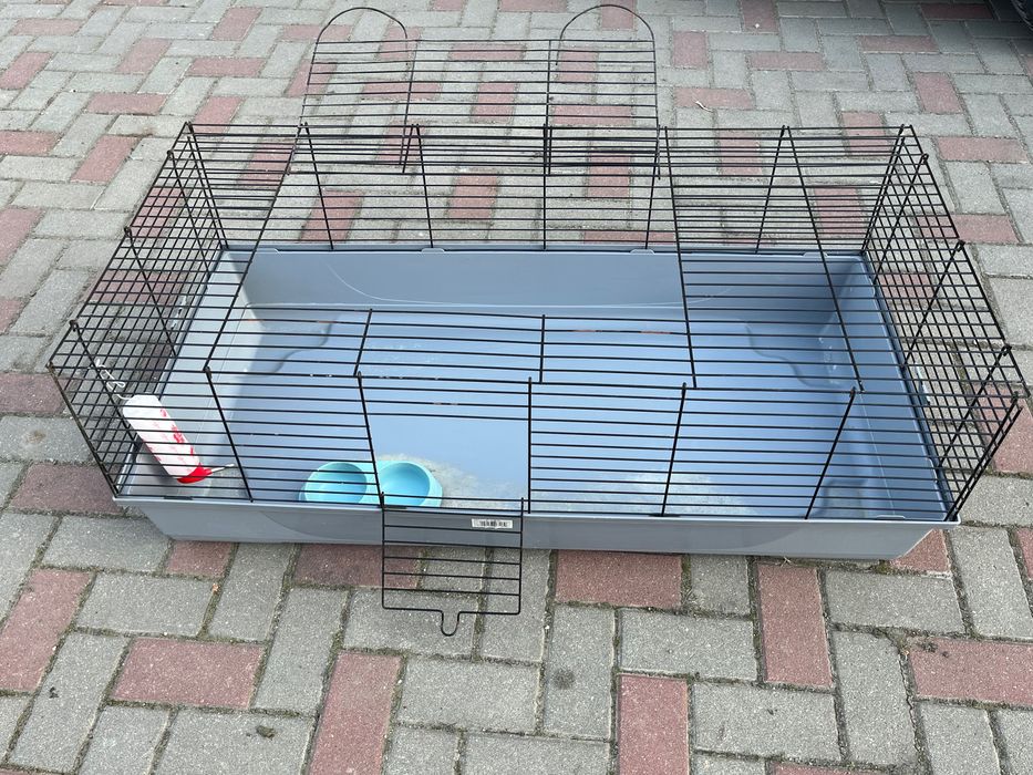 Vând cușcă pentru animale de companie