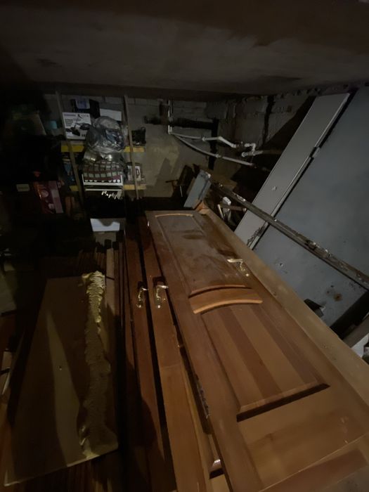 Продам деревянные двери