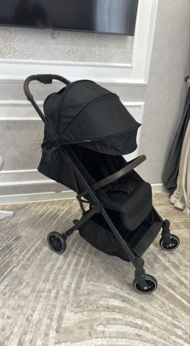Продам коляску новую Ilovei