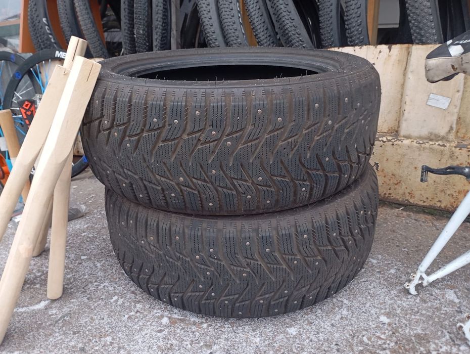 Продам шины б/у в отличном состоянии.