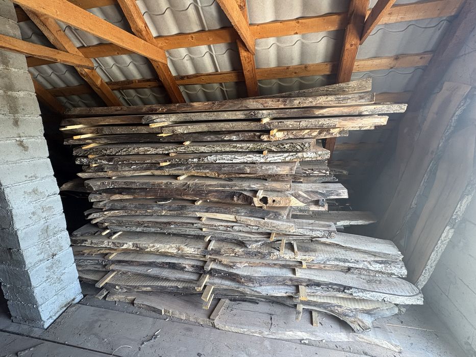 Cherestea si blaturi de masa de nuc stejar  salcam frasin paltin cires