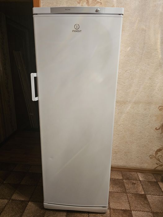 Продам отличную морозильную камеру