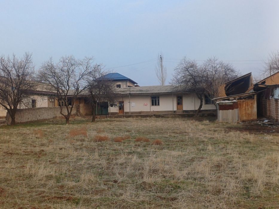 Участка сотилади газ свет су бор ктшимча ерам бор тилифон киб гаплаш в