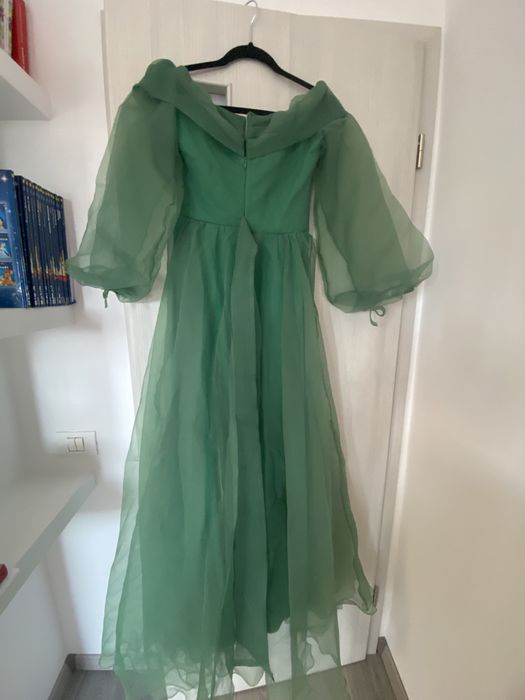 Rochie de ocazie verde cu crăpătura