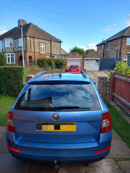 Dezmembram  Skoda Octavia 3 motor  2.0 tdi CKFC