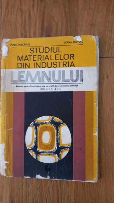 Carti tehnice constructii si prelucrarea lemnului-perioada comunista