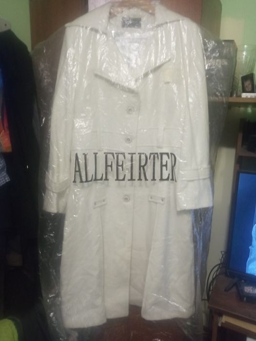 Продам пальто женское