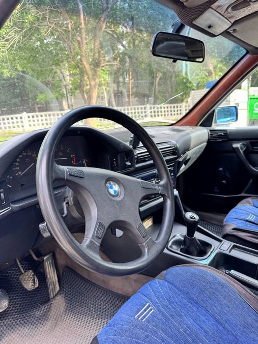 Продам BMW E34 .