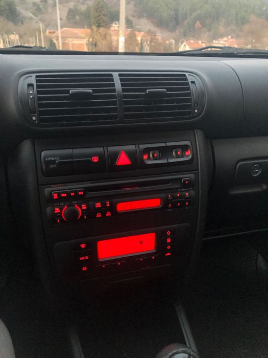 Сеат Леон 1.6 105кс