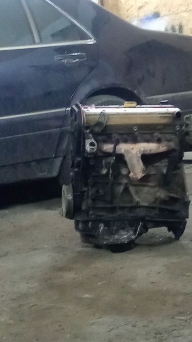 Продам Опель запчасти
