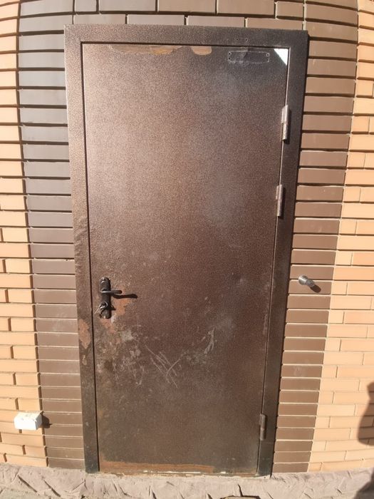 Броня двери б/у торг есть