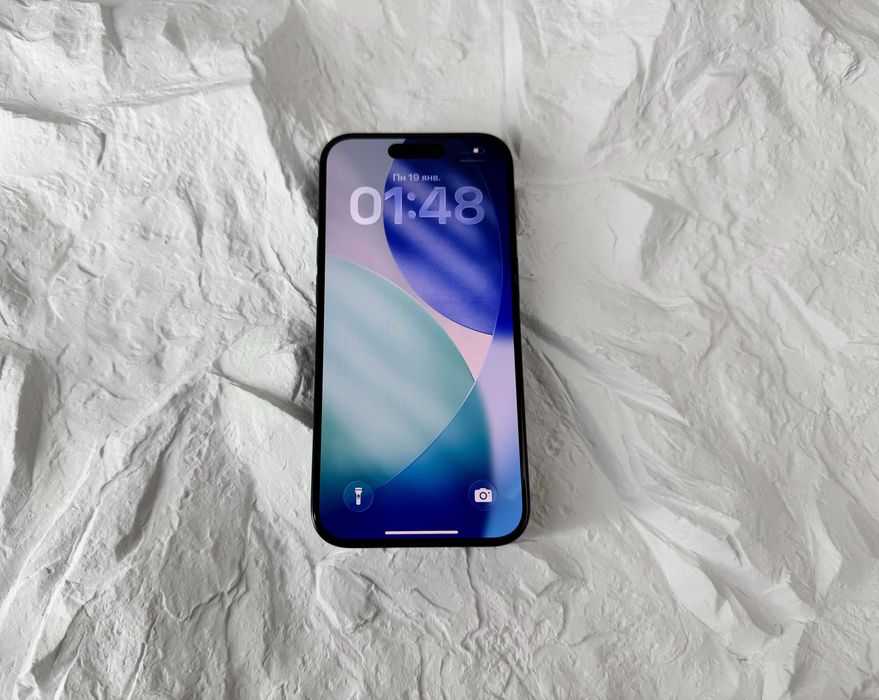 Продам в идеале Айфон 15 PRO/ аккум:91%/ РАССРОЧКА