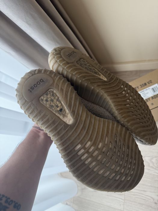 Yeezy 350 v2 42 2/3