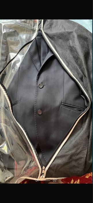 Костюмы мужские