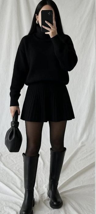 Дамски Комплект фини плетиво

19,43евро (38 лв)