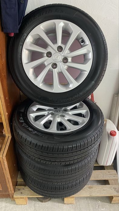 Шины с дисками на акцент