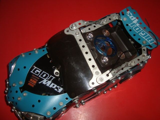 masina meccano masinuta