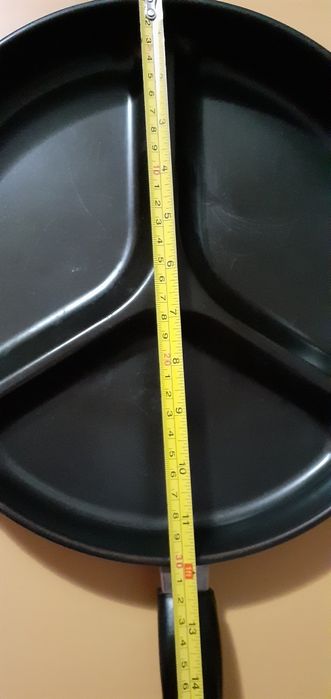 Vand tigaie cu 3 compartimente si capac, tava emailata, tavi minipizza