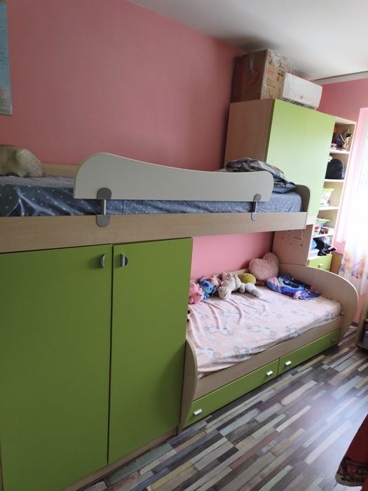 Продавам обзавеждане за детска стая (с леки козметични забележки)