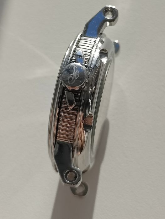 Механические часы BREGUET