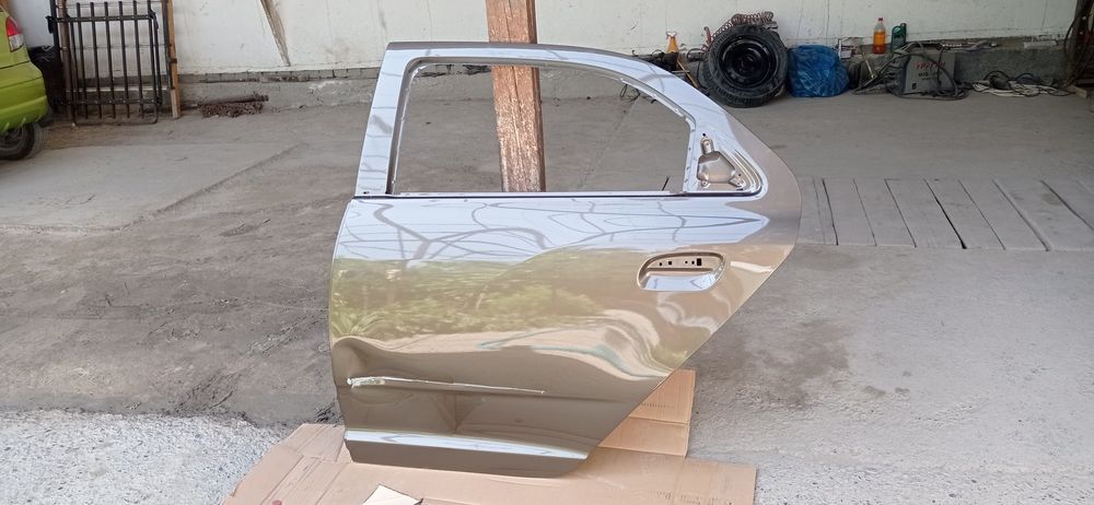 Кобальт эшик орка час томон.