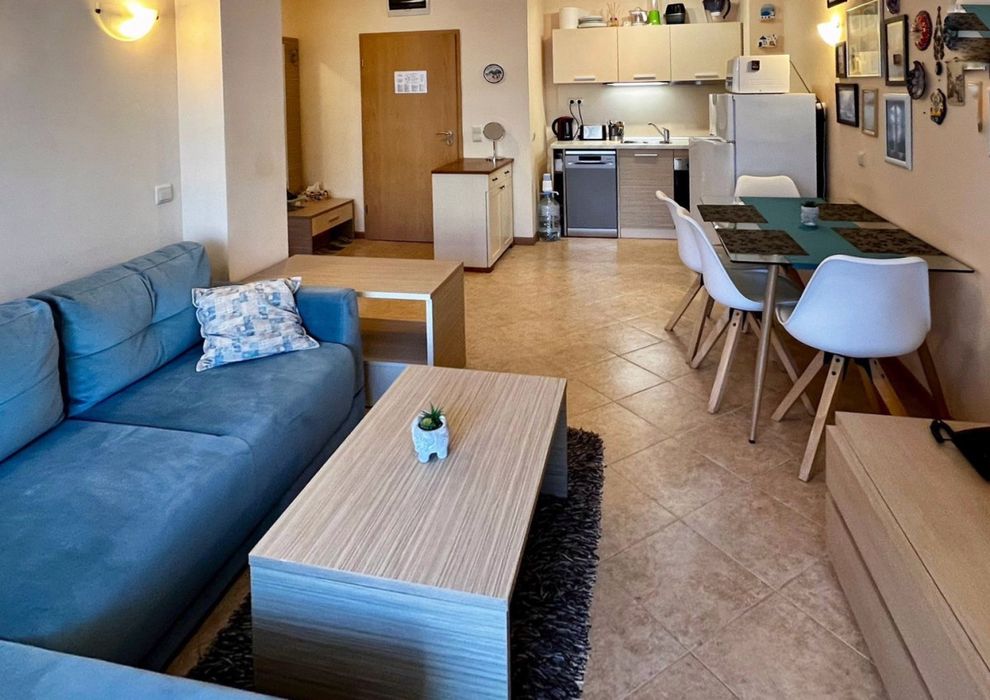 Продава се Двустаен апартамент в к.к. Слънчев бряг - 50 кв.м за 1460 €/кв.м - Снимка #2