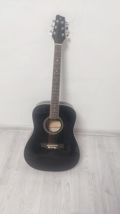 Продам гитара срочно!