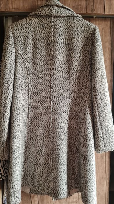 Palto jenskiy sotiladi