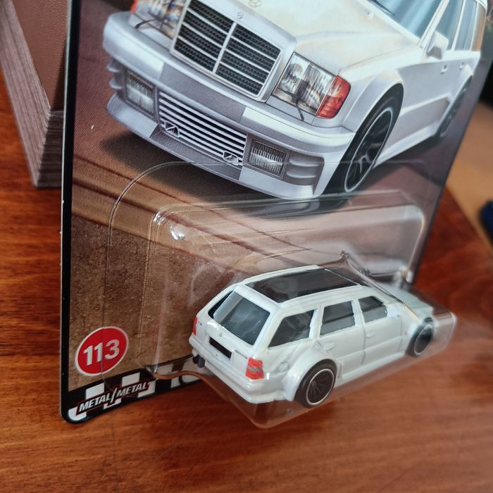 Mercedes-Benz E36 AMG Hot Wheels Premium