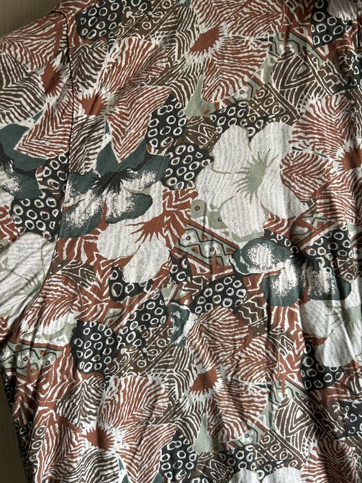 Camasa cu print tropical