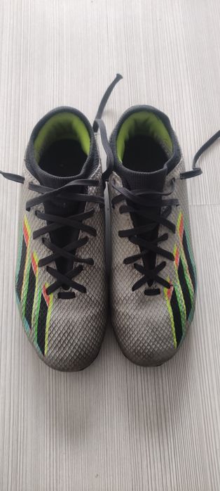 Детски обувки за футбол