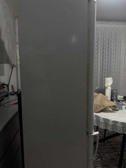Холодильник INDESIT