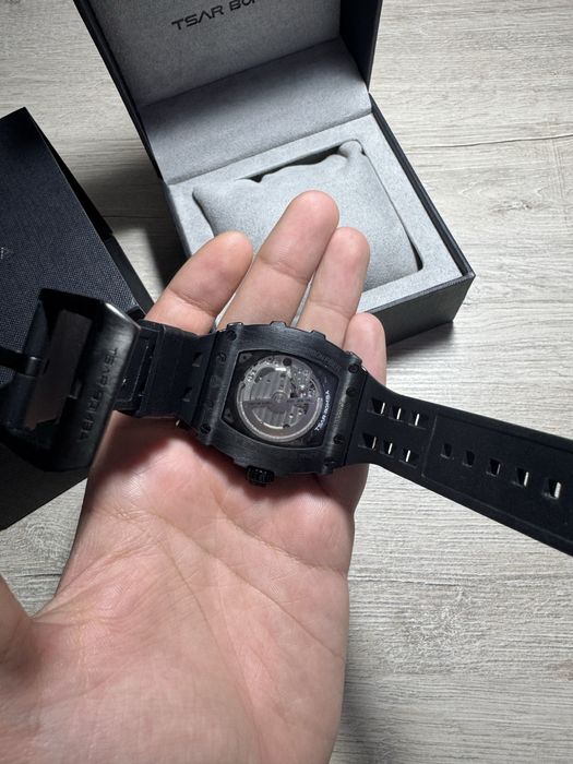 Tsar Bomba часы.