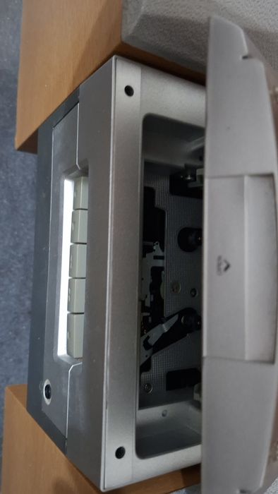 Combina muzicala Akai radio cd aux si telecomandă