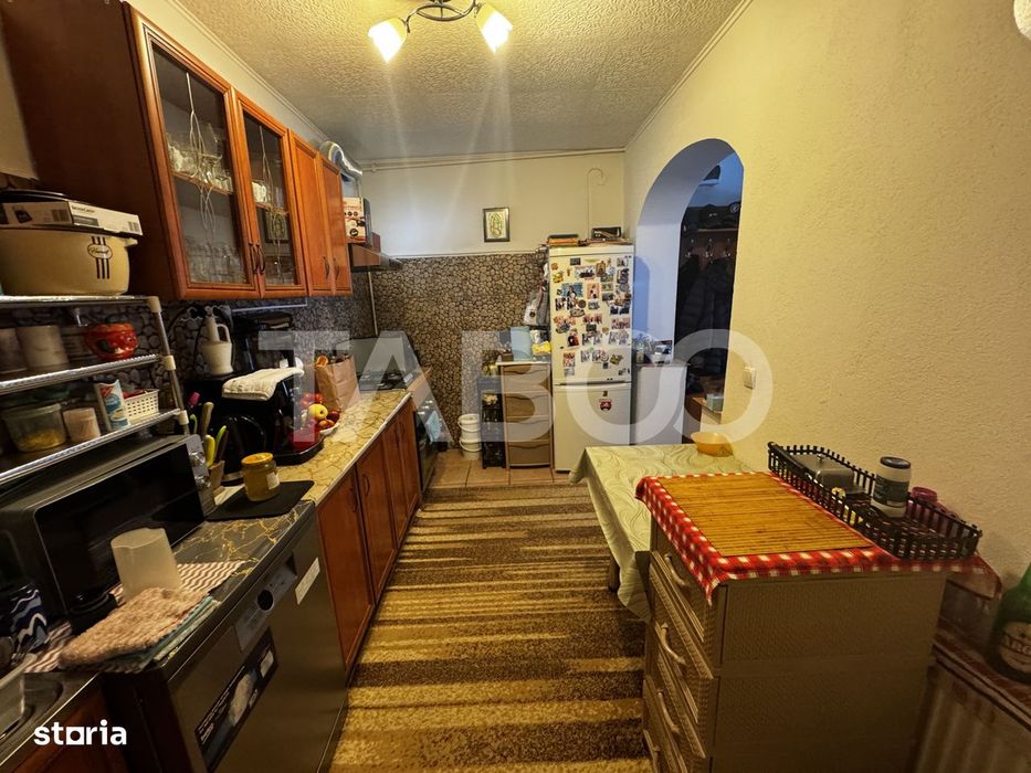 Apartament la casa cu 3 camere si garaj propriu Orasul de Jos Sibiu