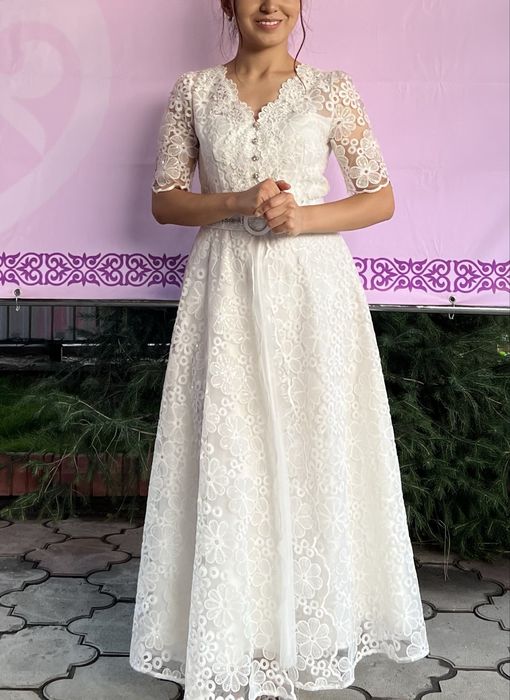 Продам платье б/у