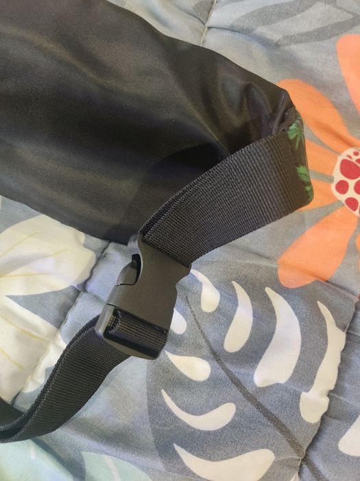 Мъжка Чантичка(През Рамо)